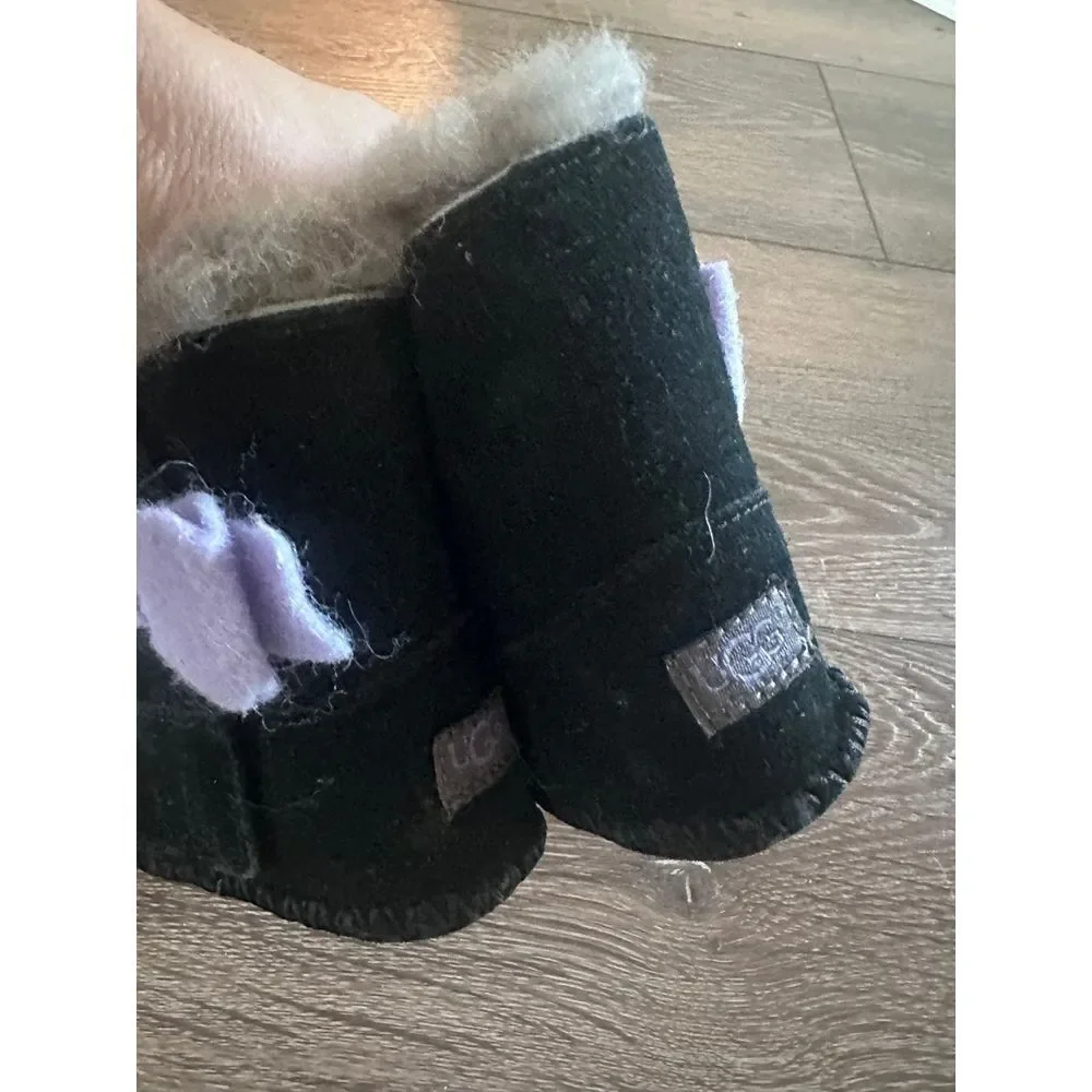 Black and purple Ugg boots gray fur lined 4/5‎ Cassie bow boot